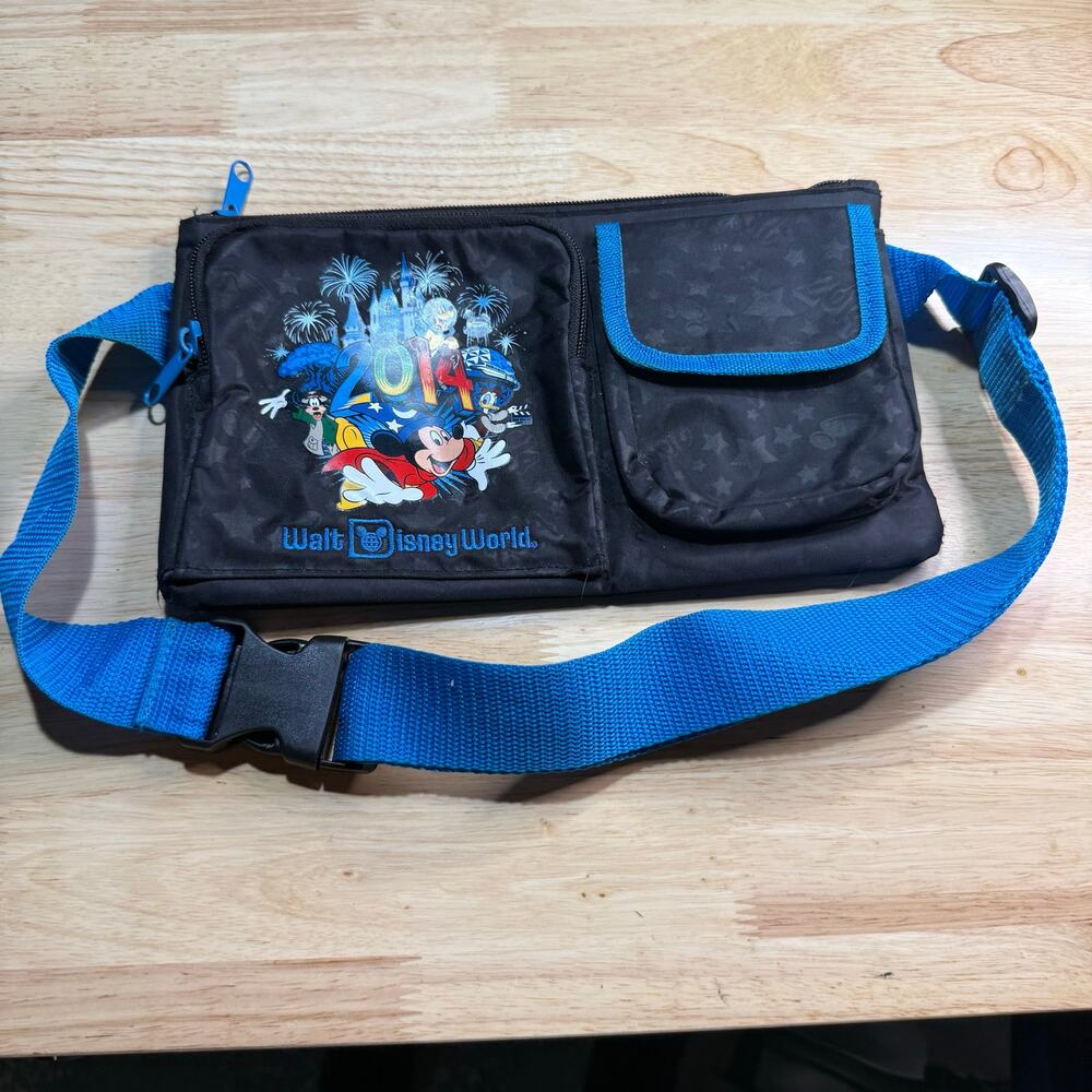 Walt Disney World Belt Bag/Fanny Pack 2014 Mickey Mouse